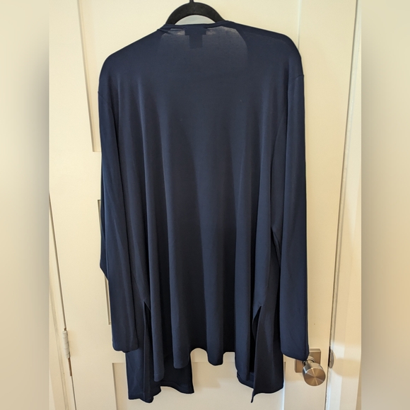 Kim & Co Women's Navy Blue NWT Cardigan - Picture 6 of 6